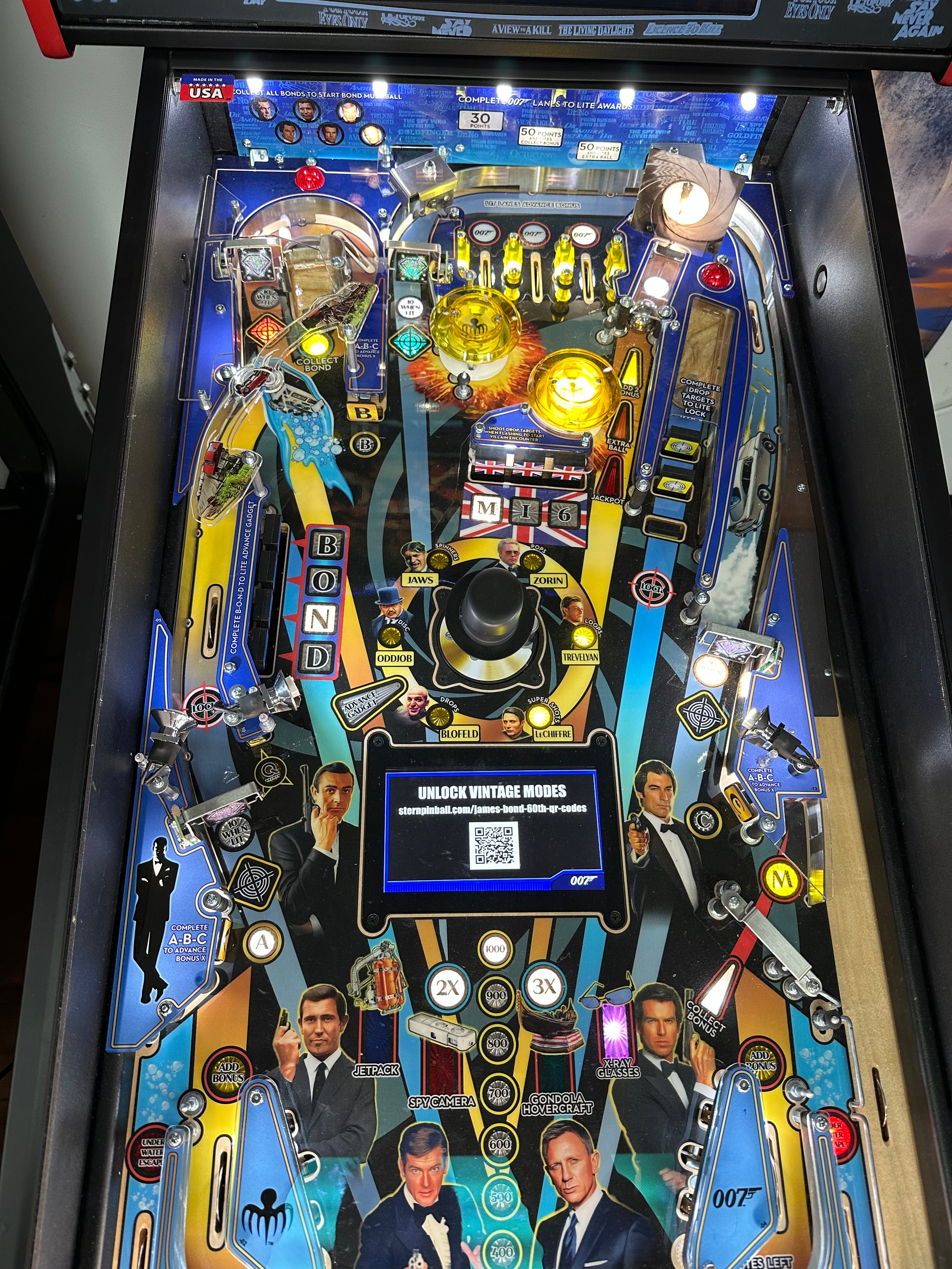 Stern Pinball James Bond 007 60th Anniversary Limited Edition Pinball Machine