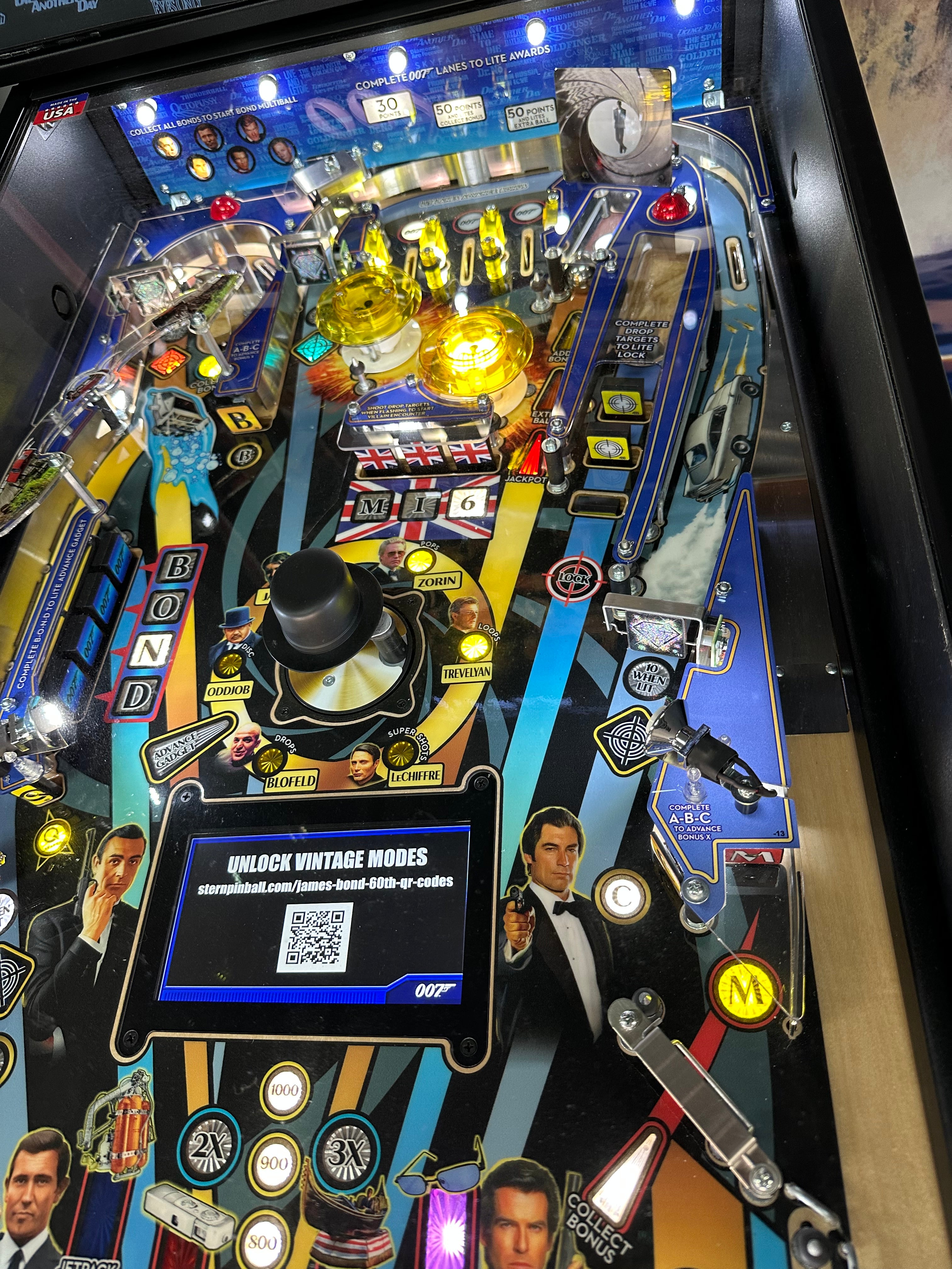Stern Pinball James Bond 007 60th Anniversary Limited Edition Pinball Machine